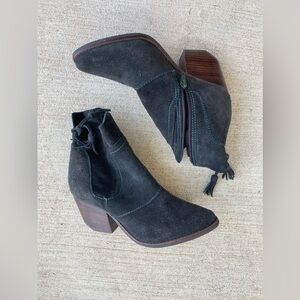 Matisse Laney Suede Soho Ankle Booties, Size 6M